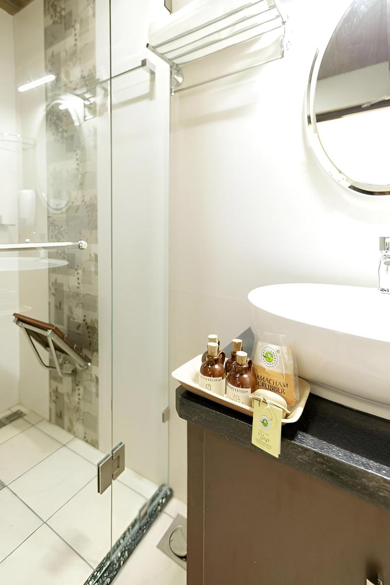Lhasa Ayurveda And Wellness Resort - A Blusalzz Collection, Kochi, Kerala Екстер'єр фото